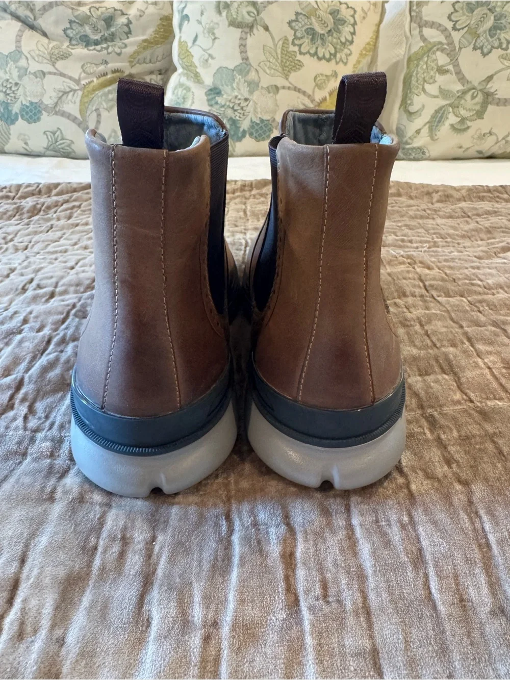 Johnston & Murphy XC4 Tanner Chelsea Boots NWOT